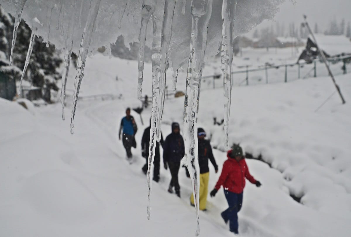 Bollywood Producer Guild Local actors will also get a chance to shoot films in Kashmir