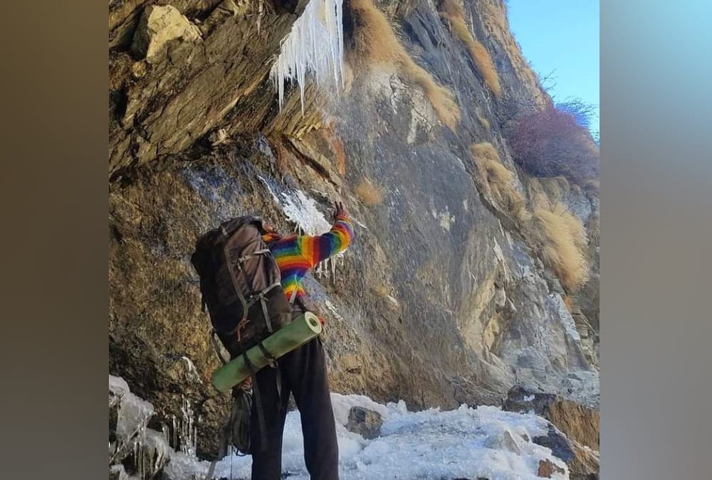 India china Border Latest News: Road Construction Work Stop Due to Snowfall, Water Freeze Photos