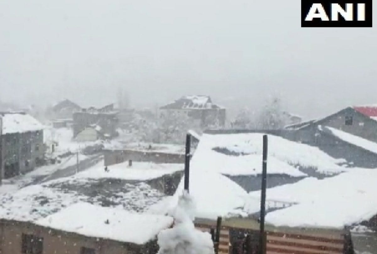 Himachal News: Udaypur area of Lahaul-Spiti district receive snowfall