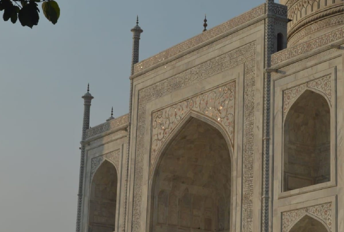 Book the Taj Mahal ticket before Agra visit