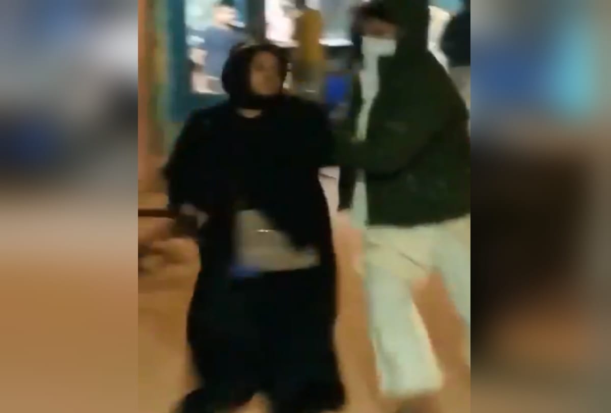 Delhi drunk burqa clad woman fire in air give abuses video goes viral on social media