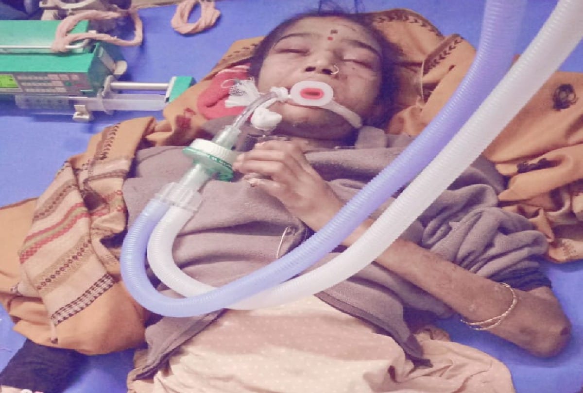 Married woman tortured by inlaws family in agra