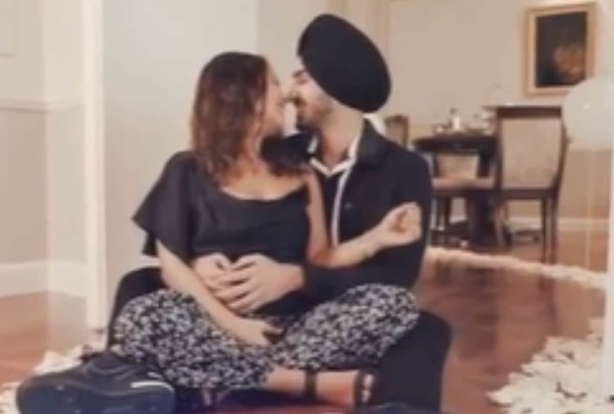 Neha kakkar pregnancy prank users angry and troll her new photos