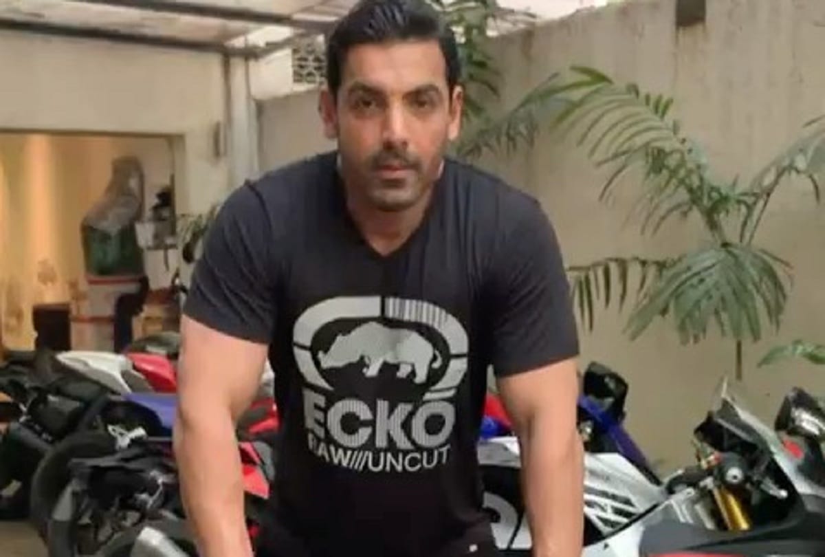 john abraham shares his photo while working out and abhishek bachchan comment is now trending