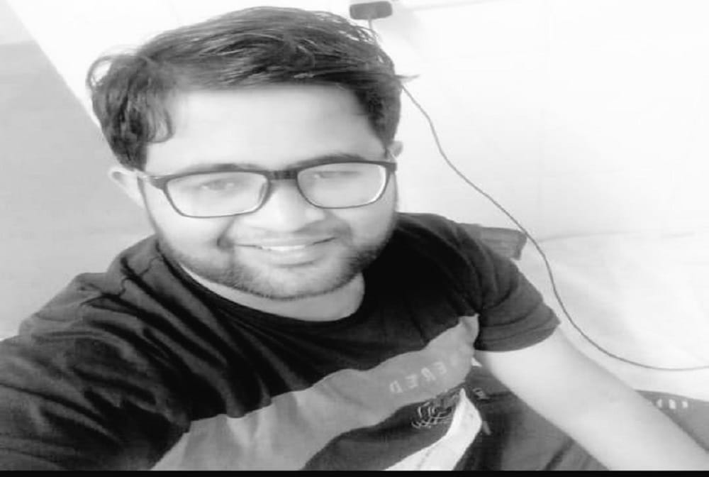 dr shubham upadhyay passed away today due to corona