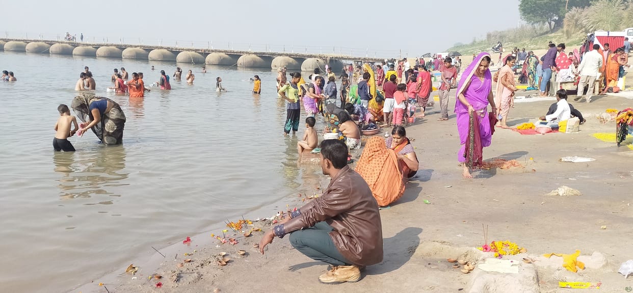 Devotthan Ekadashi: Devotees take a dip in the Ganges