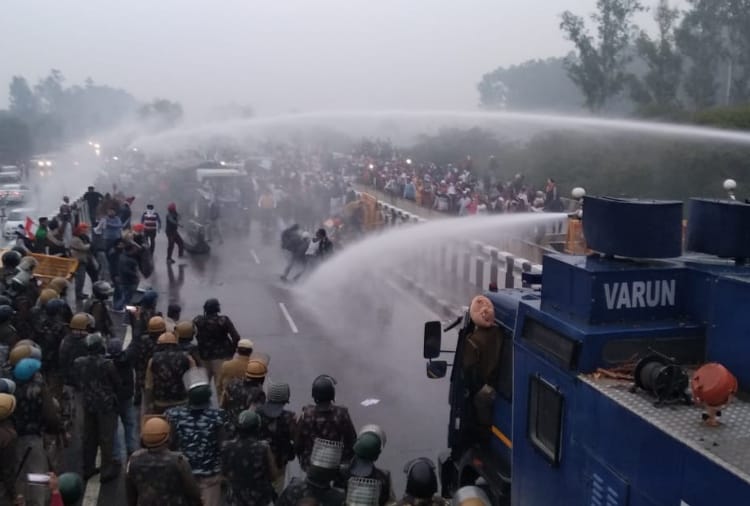 Farmers Delhi March, Farmers protest against Farm Laws, Borders of Haryana sealed