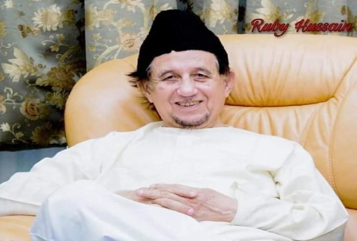 Maulana Dr. Kalbe Sadiq passed away Dr. Kalbe Sadiq used to predict the moon of Eid