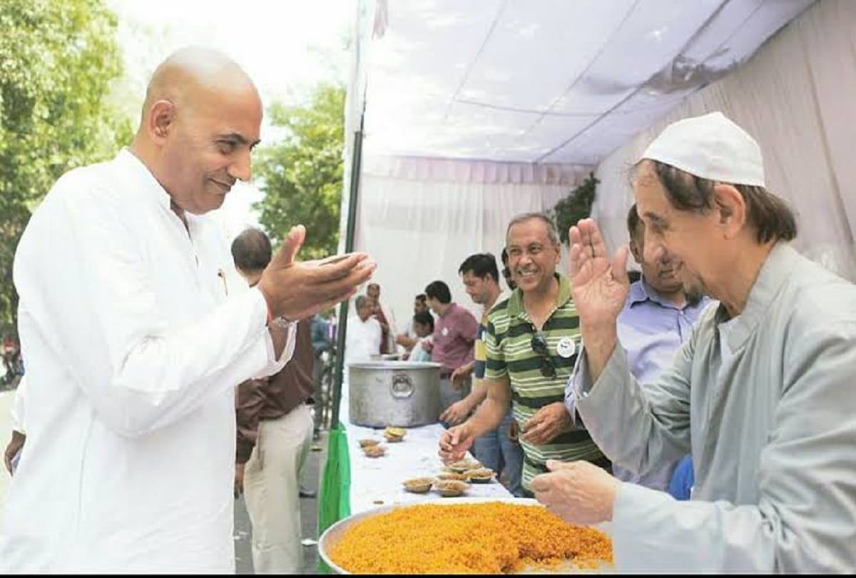 kalbe sadiq passed away Dr. Kalbe Sadiq had family relations with Atal Bihari Vajpayee and Hindu leaders
