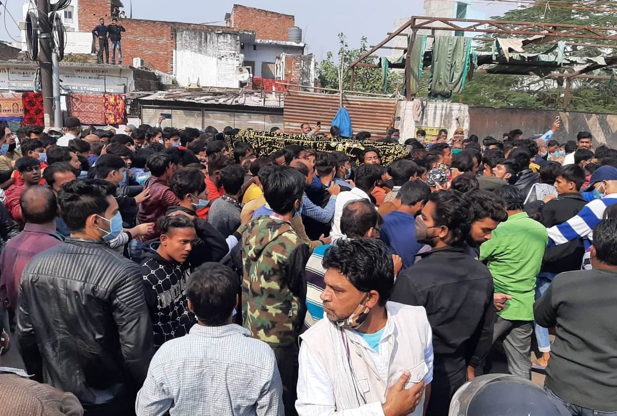 Cremation of maulana kalbe Sadiq in lucknow