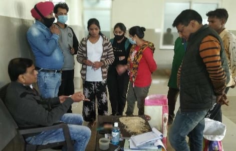 Uproar over finding a trunk in the food of Kovid Hospital