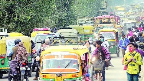 Chaupula Bridge: There is a limit .. Jam up above also below