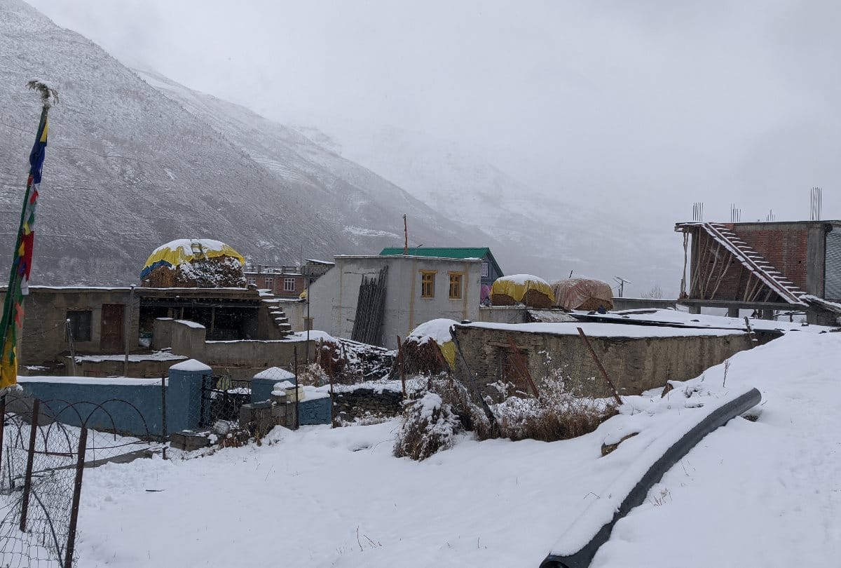 cold waves in himachal pradesh after heavy snowfall in lahaul spiti  Chamba Jot Kinnaur