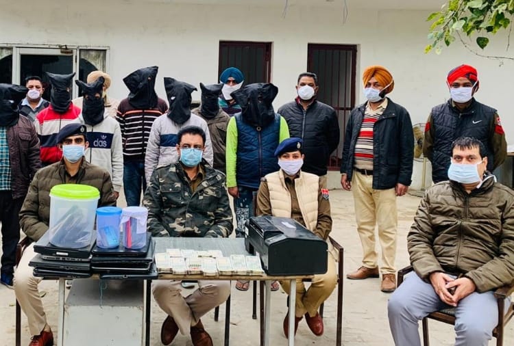 Ludhiana police busted gang of thugs, who opens fake bank accounts through Aadhar card
