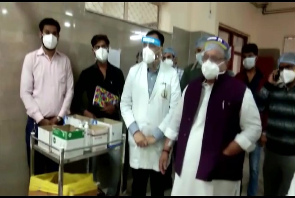 Rajasthan Health Minister Dr Raghu Sharma, despite being COVID19 positive visited RUHS Hospital