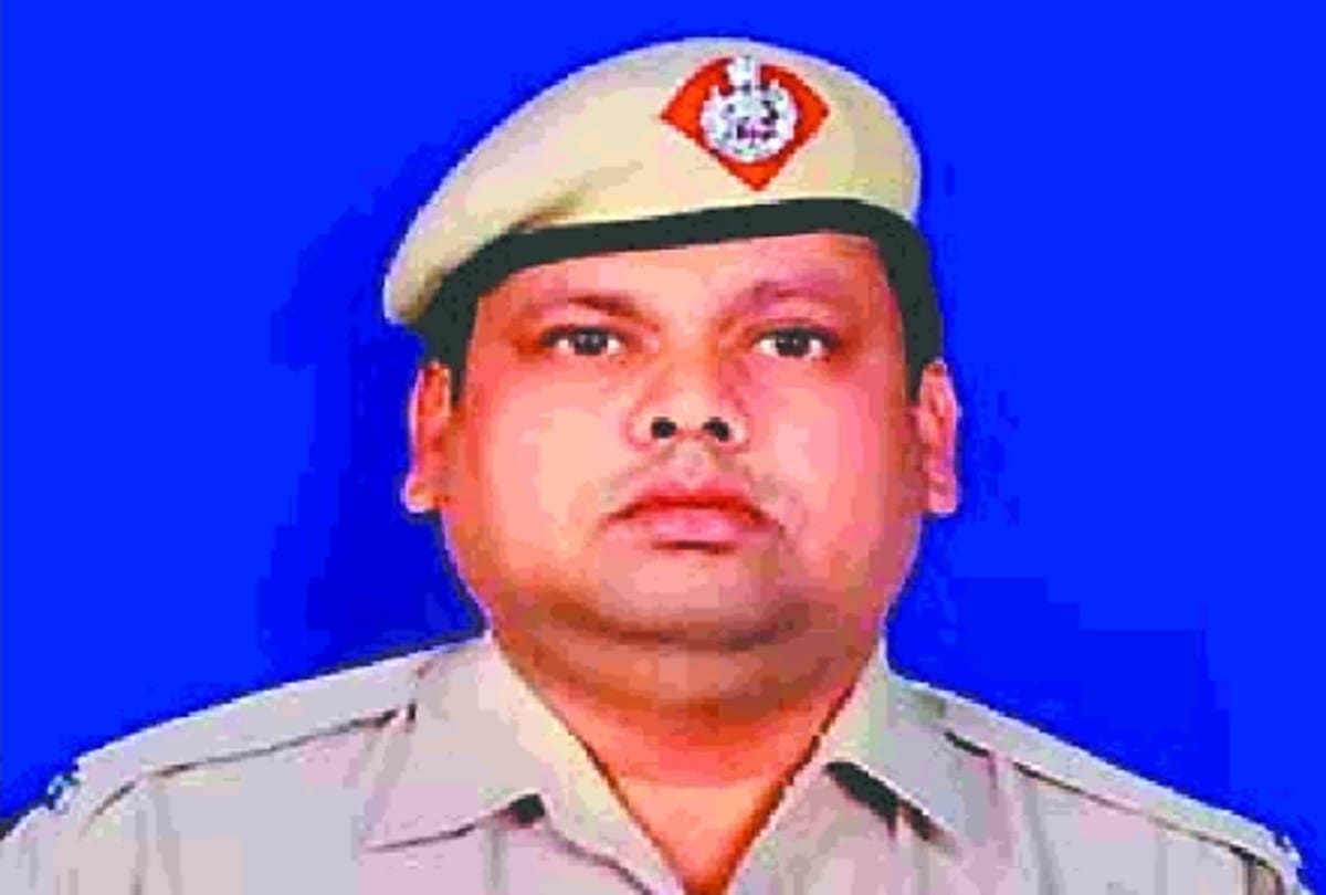 Policemen saved 350 lives by donating plasma