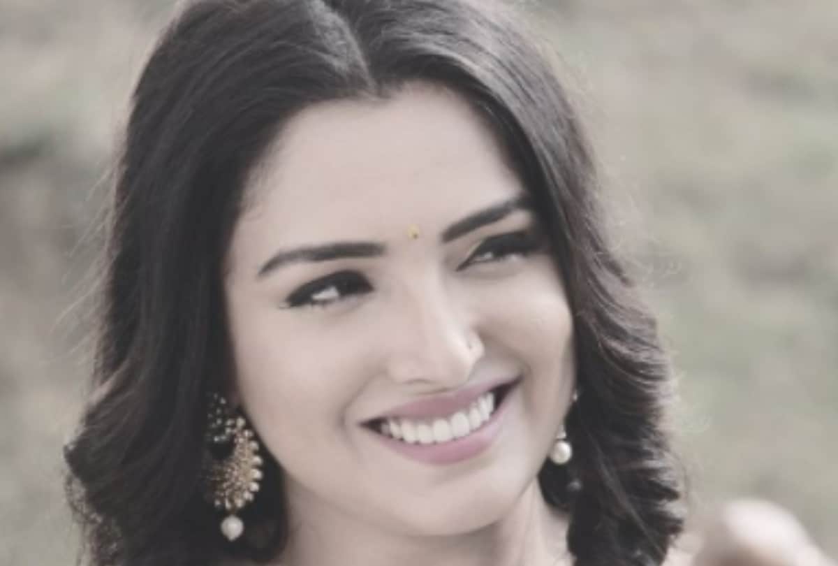 Bhojpuri gana video dinesh lal yadav nirahua and amarapali dubey song Chumma Se Dihala