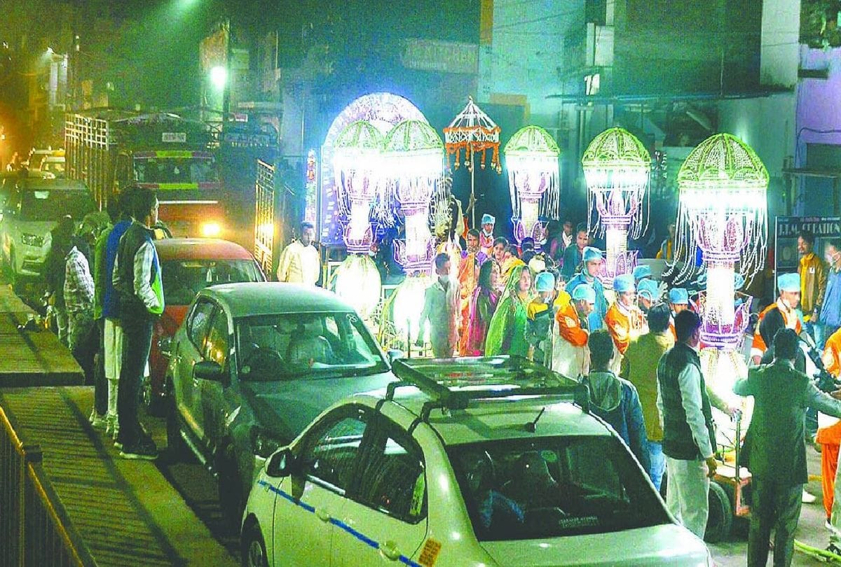 agra news coronavirus marriage guidelines violation in wedding ceremony