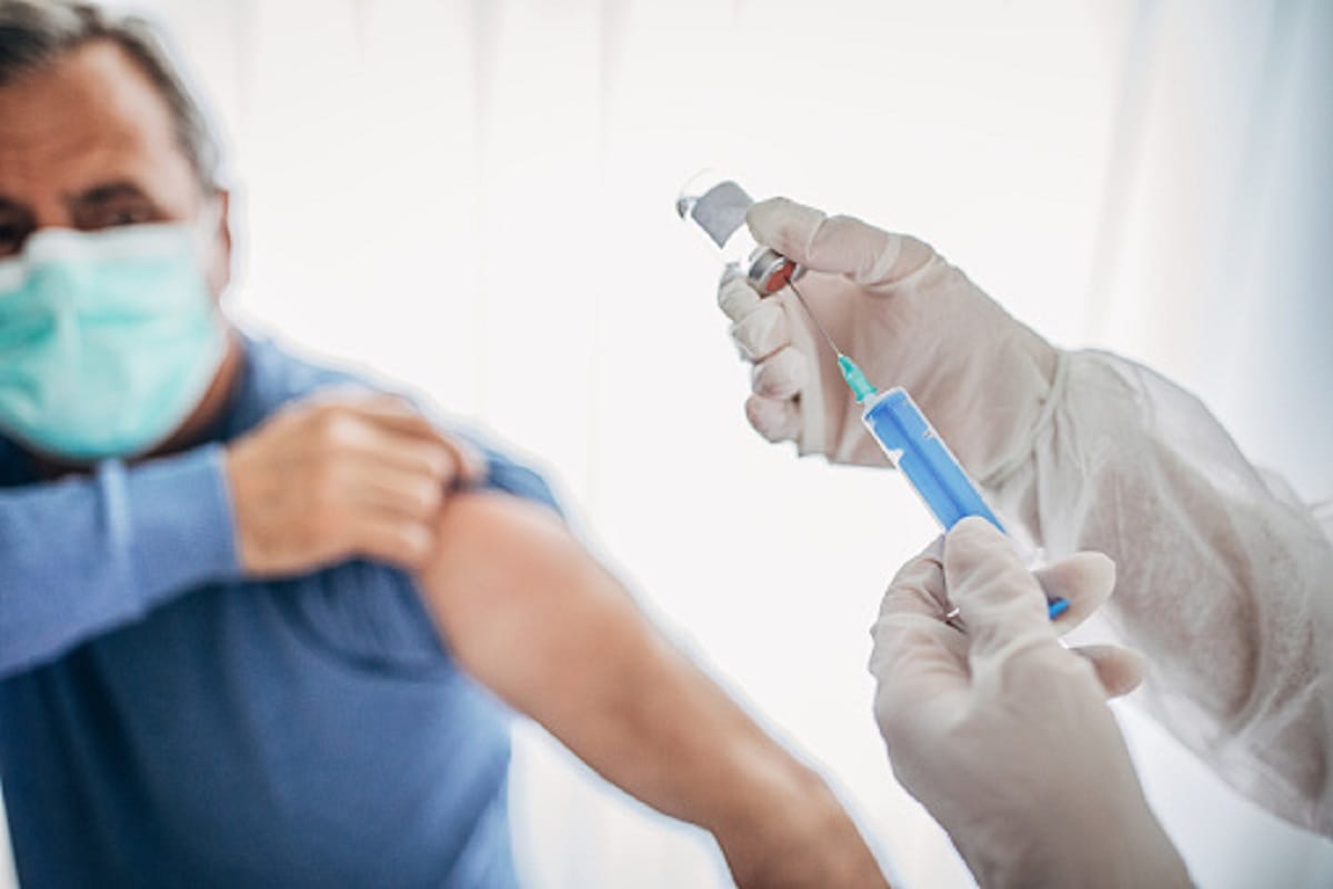 Coronavirus precautions after taking covid vaccine