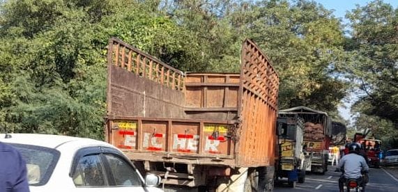 Passengers spent the whole night on the Delhi-Pauri highway
