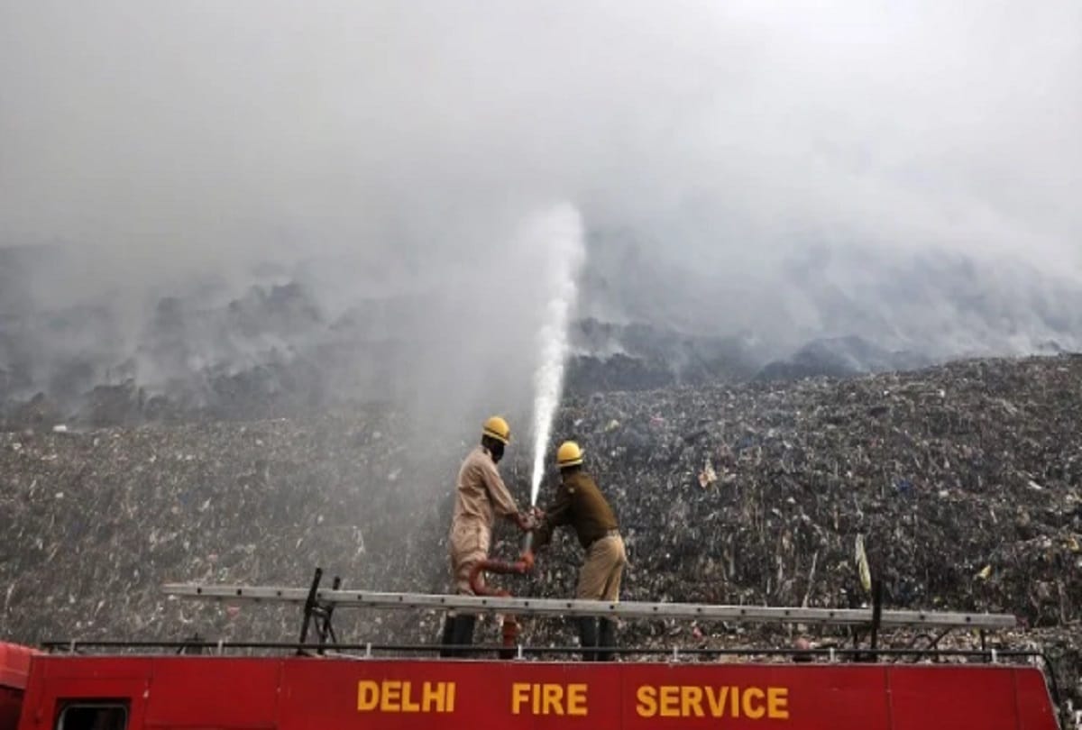 All the three landfill sites will be cleaned with 1800 crores, the Municipal Corporation of Delhi has asked for money from the central government