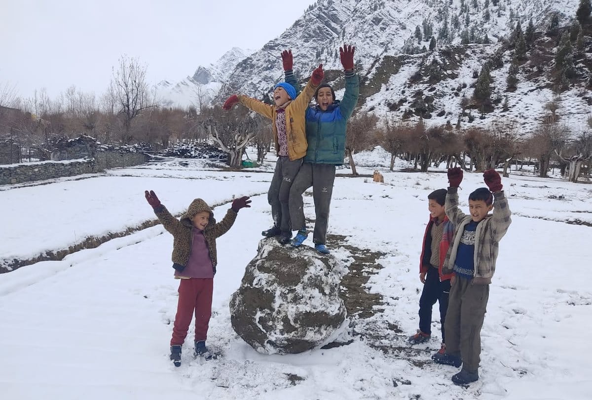 snowfall in Himachal Pradesh:  jakhoo hill receive first snowfall in shimla