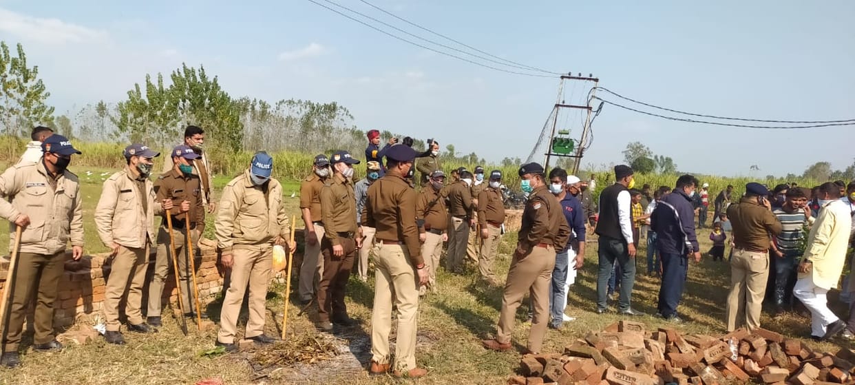 roorkee news: baba shaheb bheem rao ambedkar statue missing in jhbrera