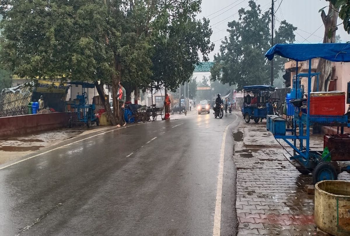 Humid weather will remain in many parts of the country till April 30