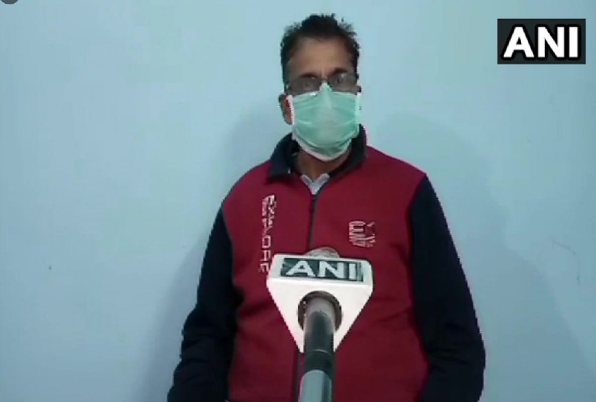 Two health workers suspended in case of dog reaching body in hospital