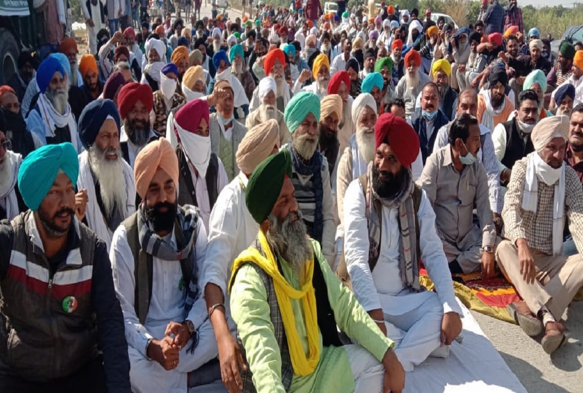 Farmers protest against new farm laws in UP roads jam police force deployed all over