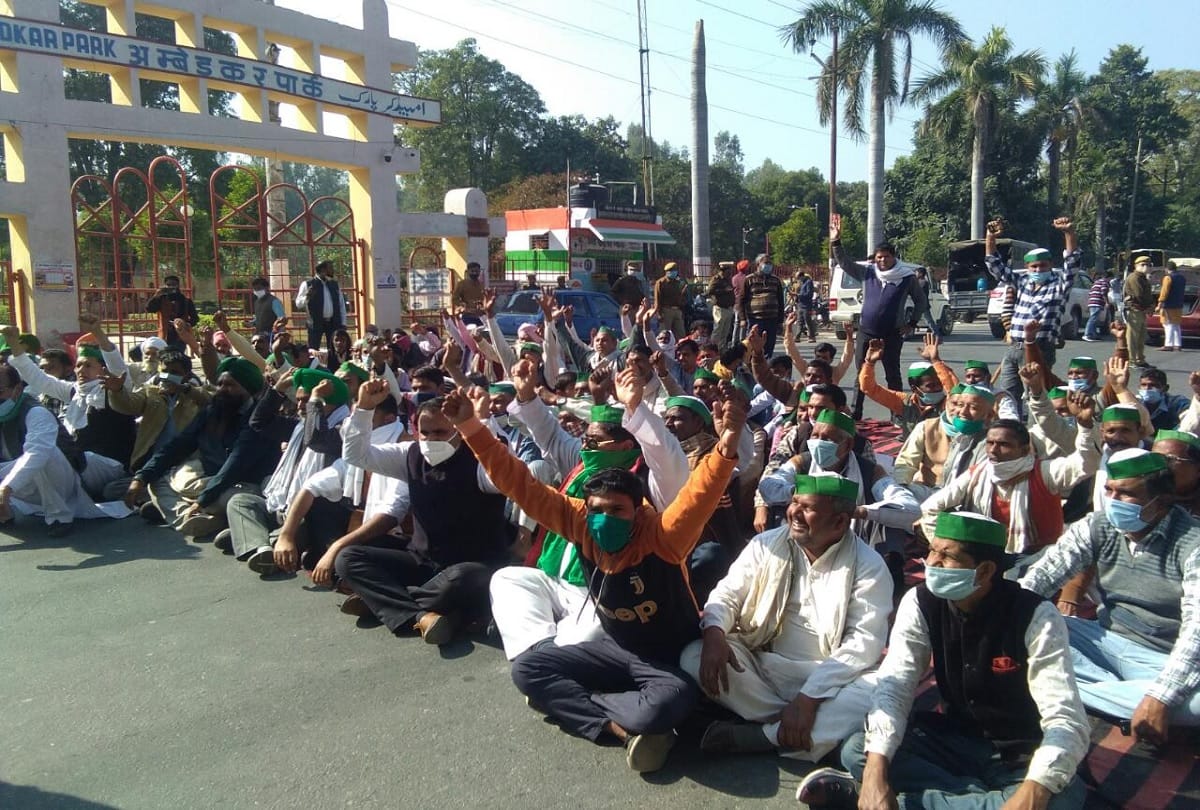 Farmers protest against new farm laws in UP roads jam police force deployed all over