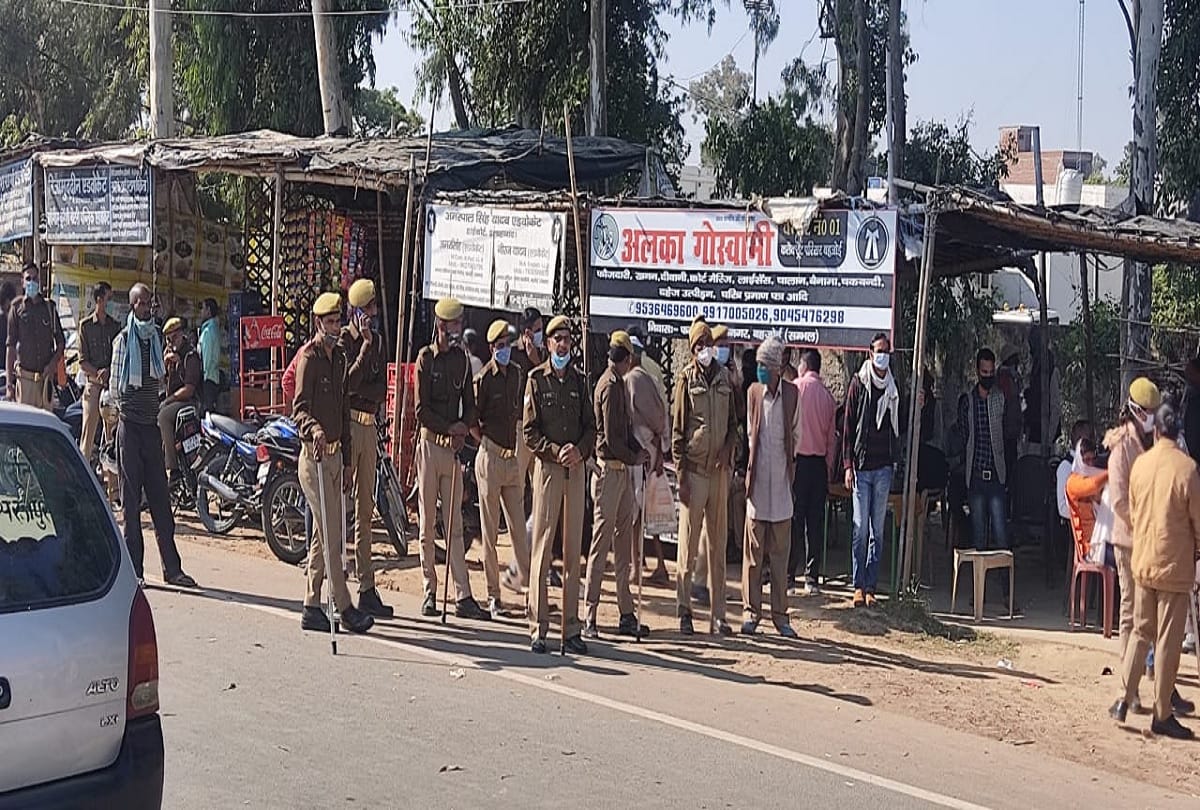 Farmers protest against new farm laws in UP roads jam police force deployed all over