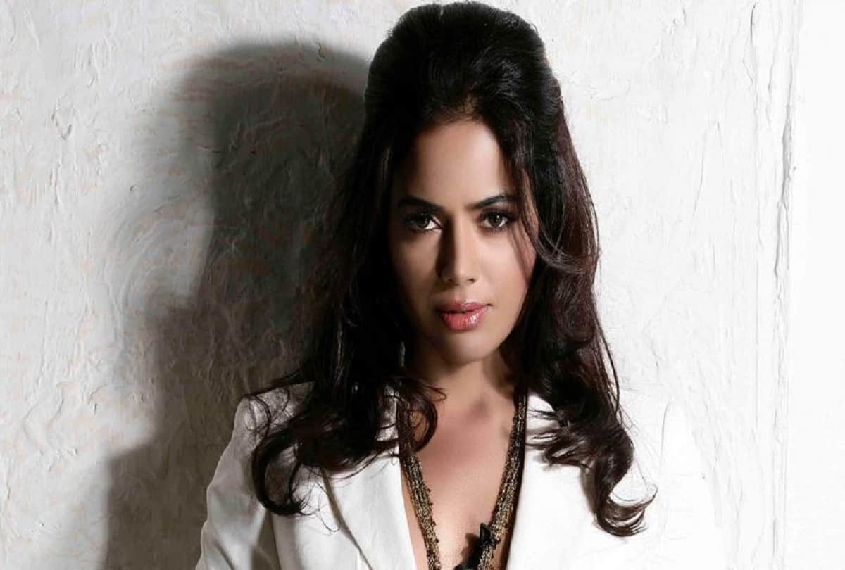 actress Sameera Reddy Shares 2010 Photoshoot photo Which She Was Slimmed Down