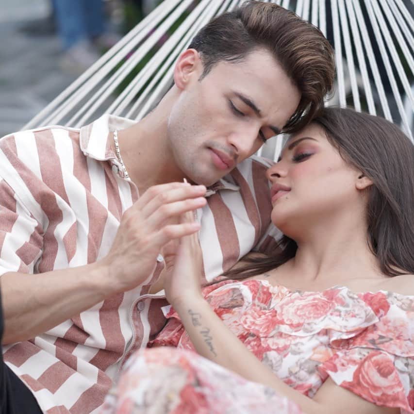 Himanshi Khurana Birthday:  Happy Birthday Himanshi Khurana see beautiful photos with boyfriend Asim Riaz
