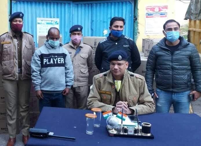 one man arrested with 150 Boxes of alcohol