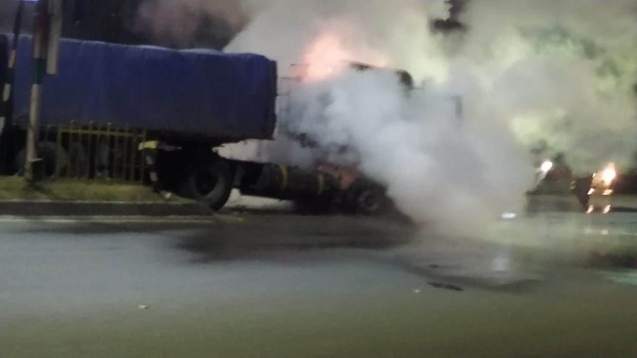 truck cought fire in samba