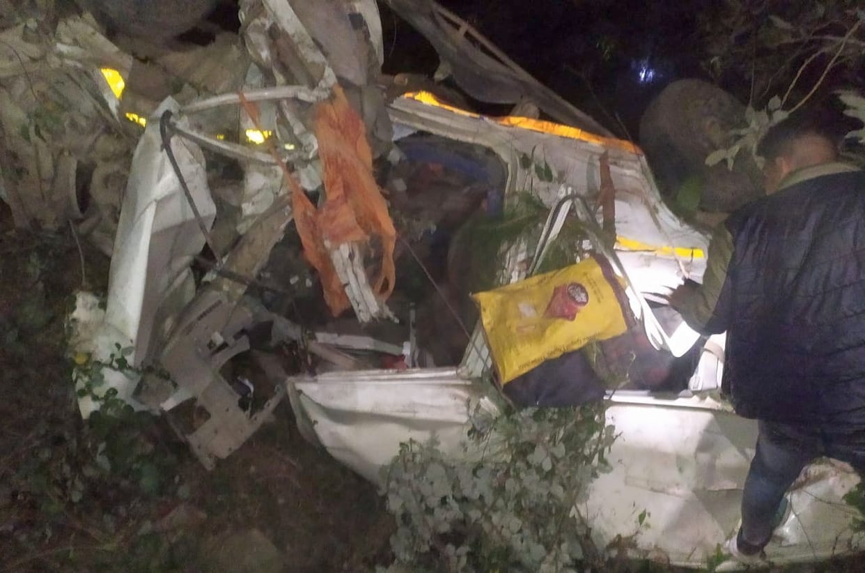 Barat's vehicle crashes near Chowpatha, groom's brother dies