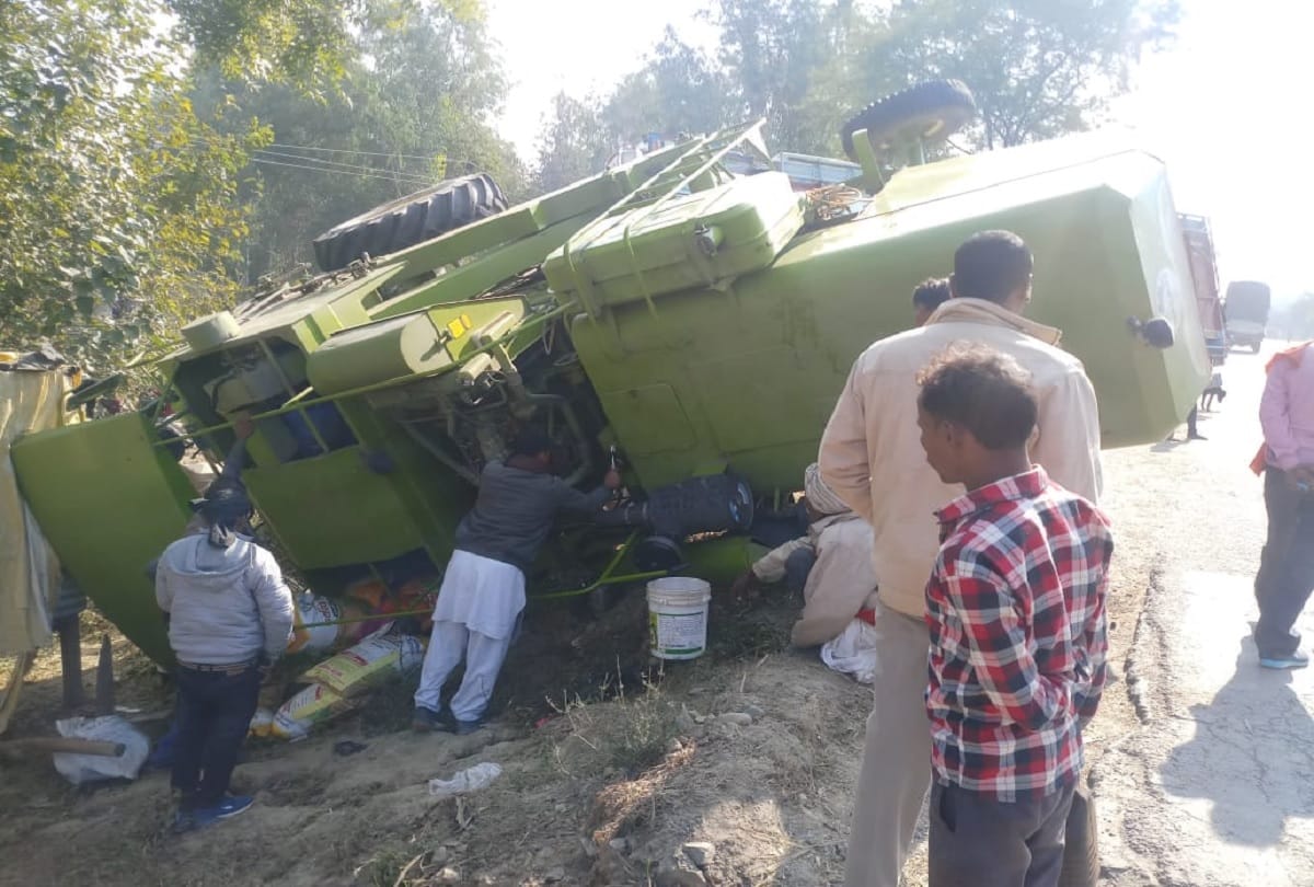 Three rampur locals died in a road accident in Shahjahanpur