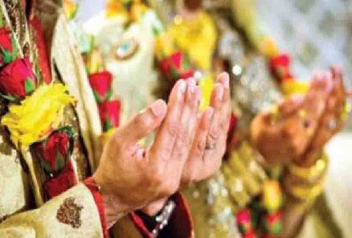 Hardoi: Before the marriage, the eunuchs took away the groom, a eunuch said - has married before