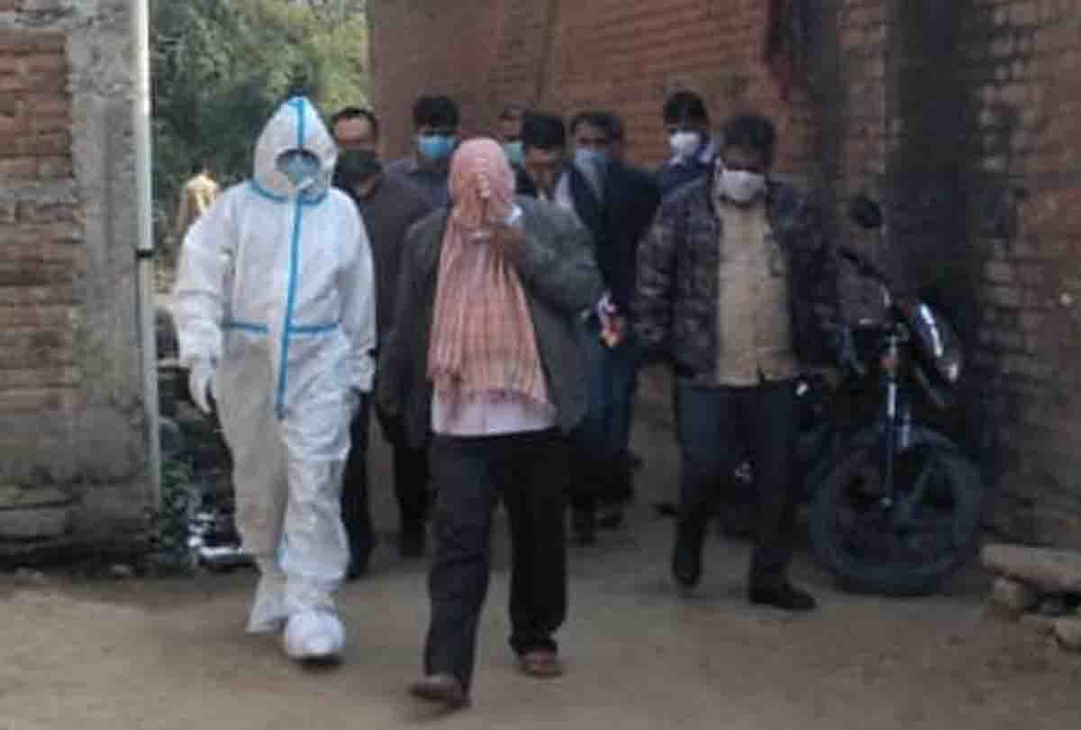 CBI interrogated JE, accused of child abuse, sitting in front of wife, videos also shown
