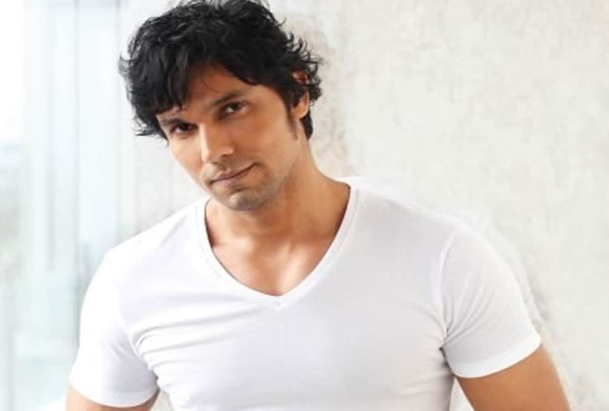 Randeep Hooda To Star in Neeraj Pathak Web Series Inspector Avinash