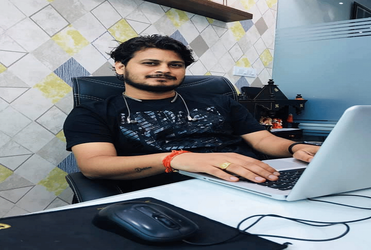 inspiring story of Vikas bread seller boy formed multi million company with turnover of crore rupees