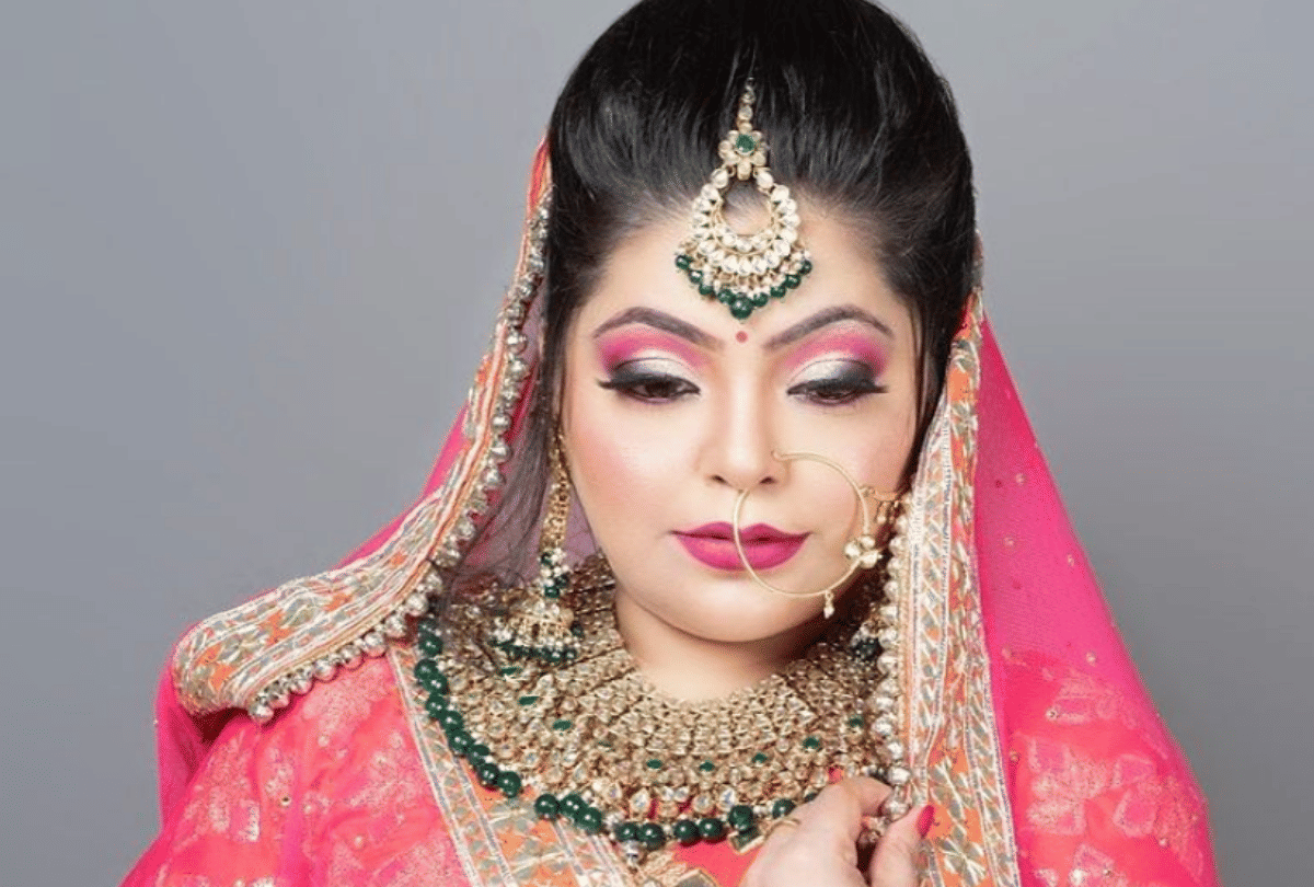 late actress Divya Bhatnagar brother shares her chats with fans about her trauma he said beat her with belt and physical assault