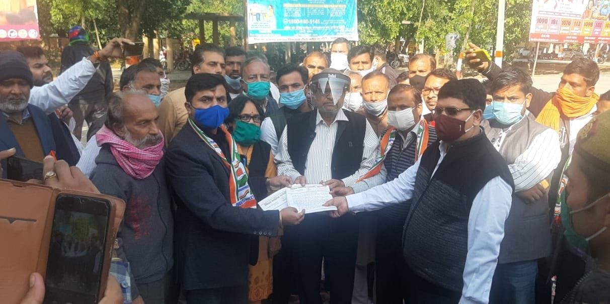 Hathras: There is no provision in the ordinance to protect the rights of farm and workers: Dr. Anil