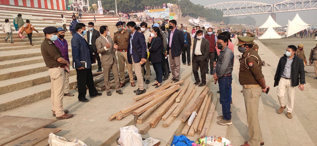 Chief Minister Yogi inspects PM Modi's gathering place