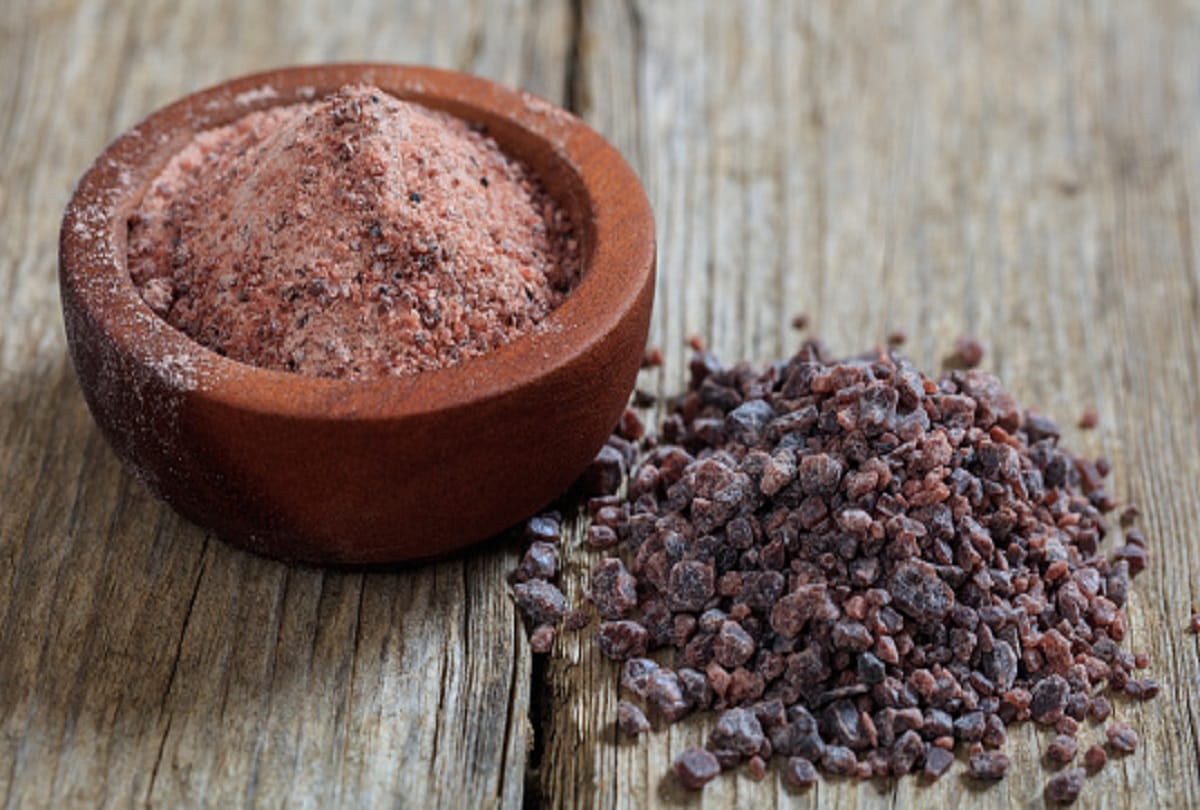 Black salt helps in many stomach diseases with constipation