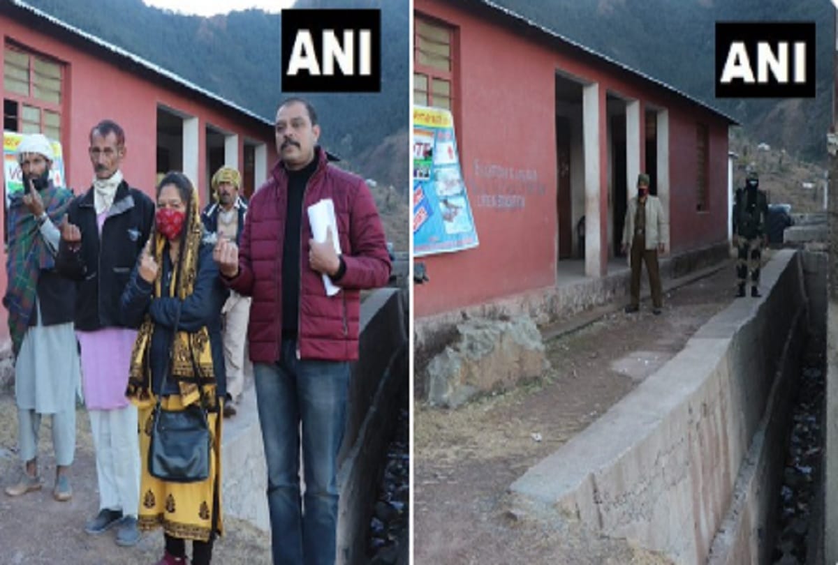 jammu and kashmir Voting for first phase of District Development Council DDC elections Article 370 and 35A