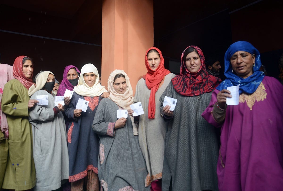 jammu and kashmir Voting for first phase of District Development Council DDC elections Article 370 and 35A