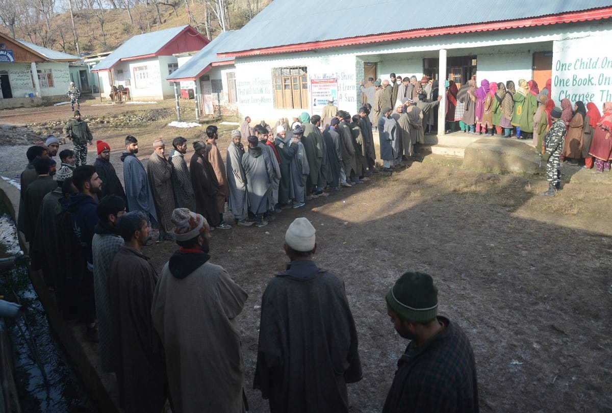jammu and kashmir Voting for first phase of District Development Council DDC elections Article 370 and 35A