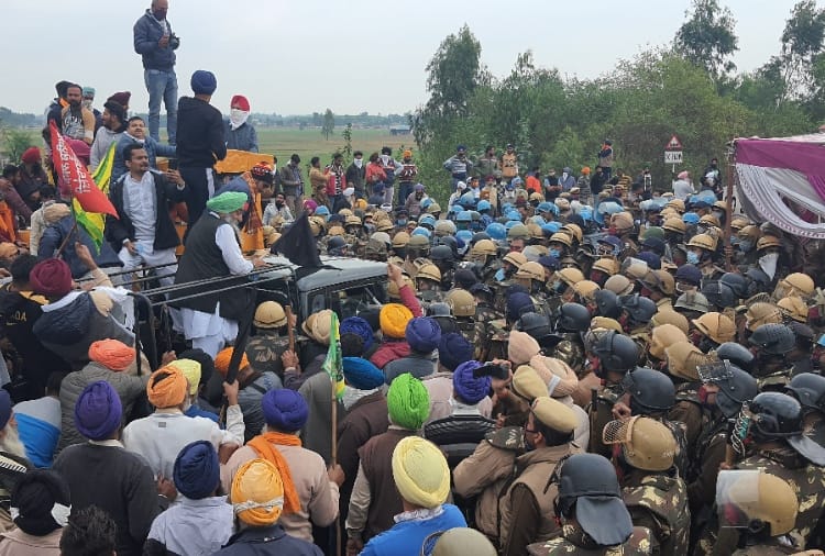 Kisan Andolan Latest News: Police used expired tear gas shells to control Delhi March
